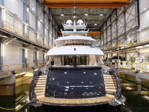 Heesen Luxury Superiacht LADI L (43m) lansirana iz brodogradilišta